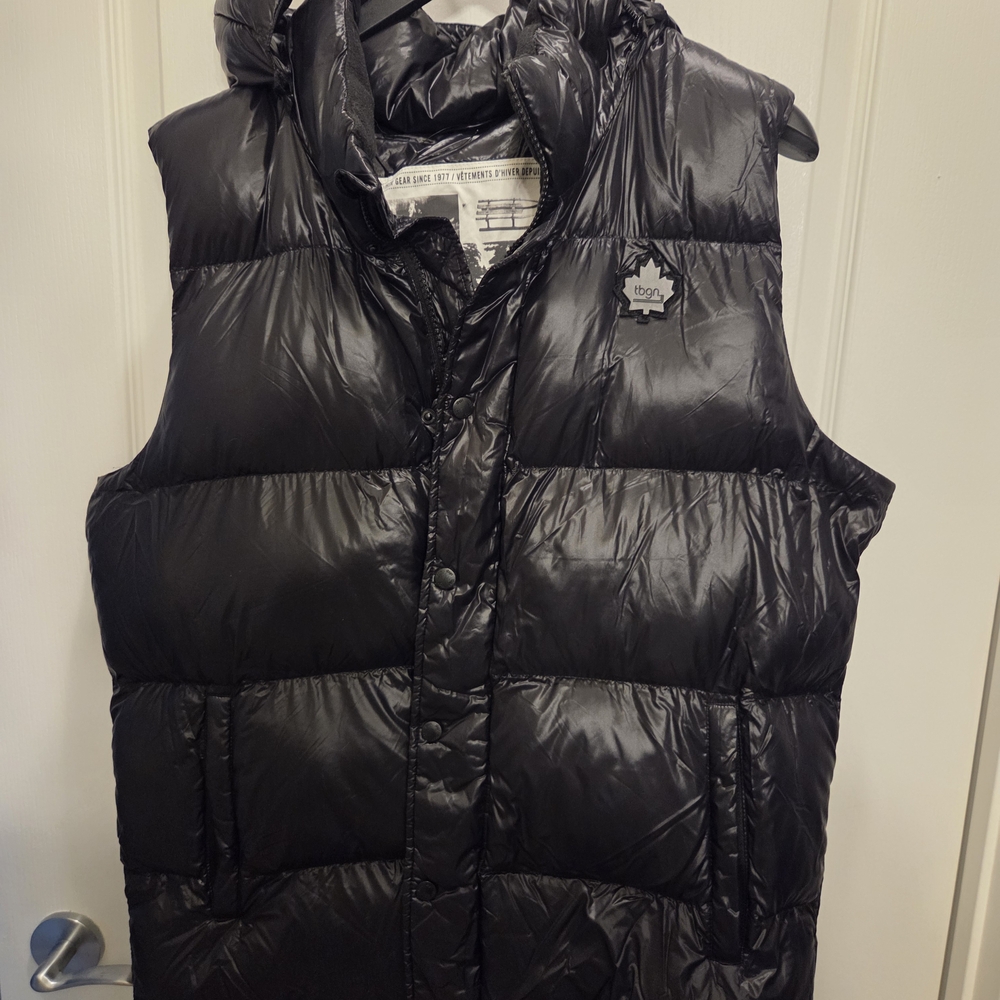 Men's Black Insulated Puffer Vest by
